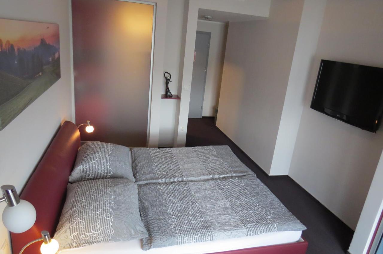 Pernica Siker B&B Hotel מראה חיצוני תמונה