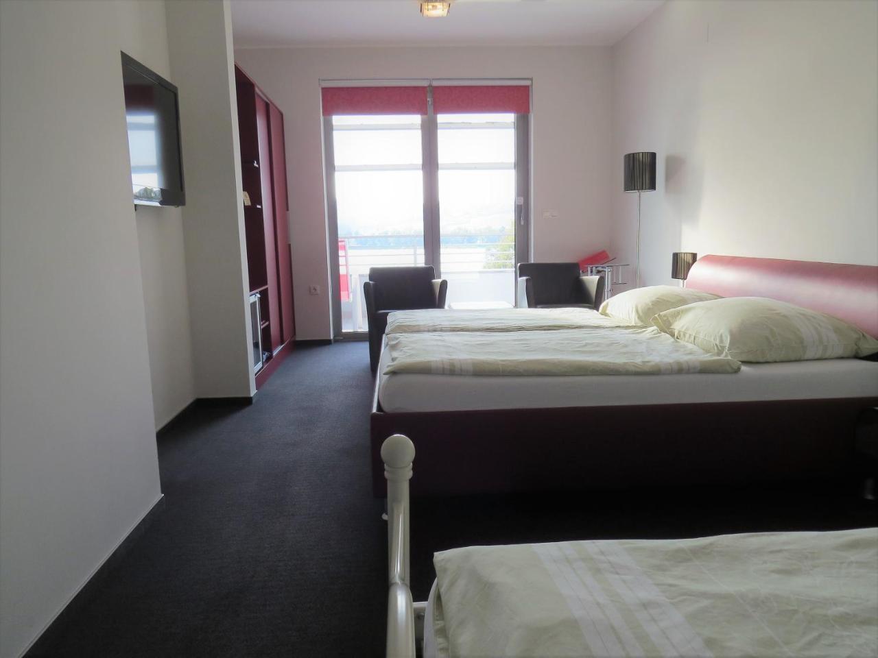 Pernica Siker B&B Hotel מראה חיצוני תמונה